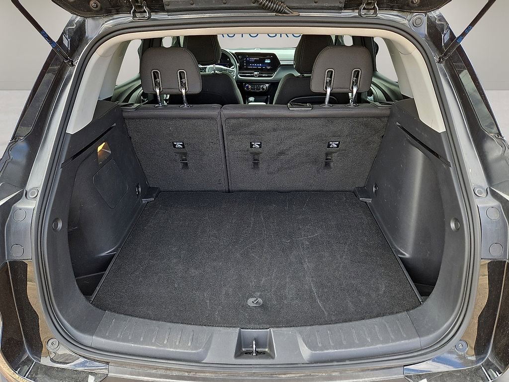 Used 2025 Chevrolet TrailBlazer LT image 14