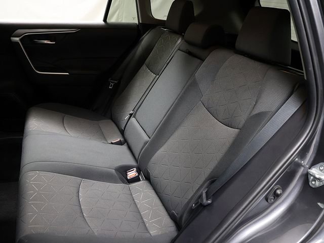 Used 2021 Toyota RAV4 XLE w/ Convenience Package AWD/4WD image 11