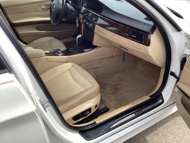 Used 2011 BMW 328i Sedan image 6