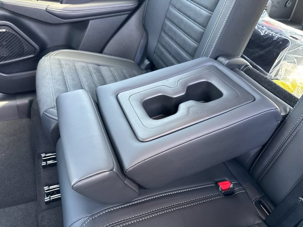 New 2026 Mitsubishi Outlander LE FWD image 29