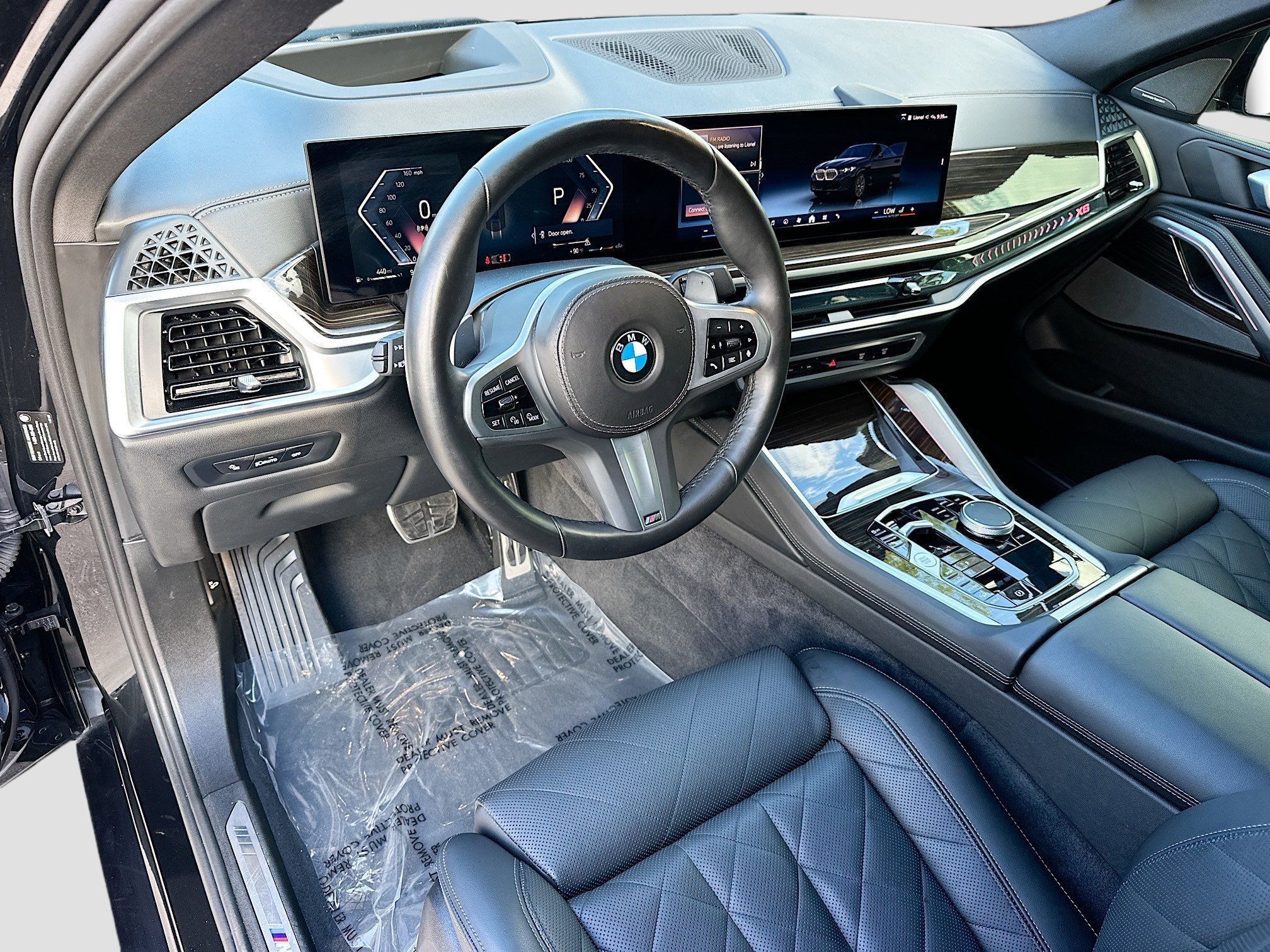 Used 2025 BMW X6 xDrive40i w/ Climate Comfort Package image 9