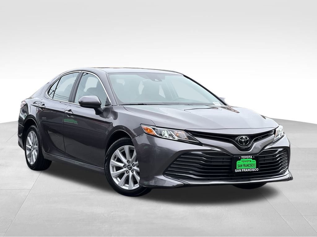 Used 2020 Toyota Camry LE image 7