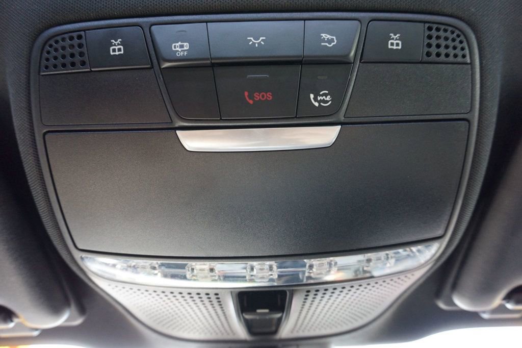 Used 2019 Mercedes-Benz E 300 image 40