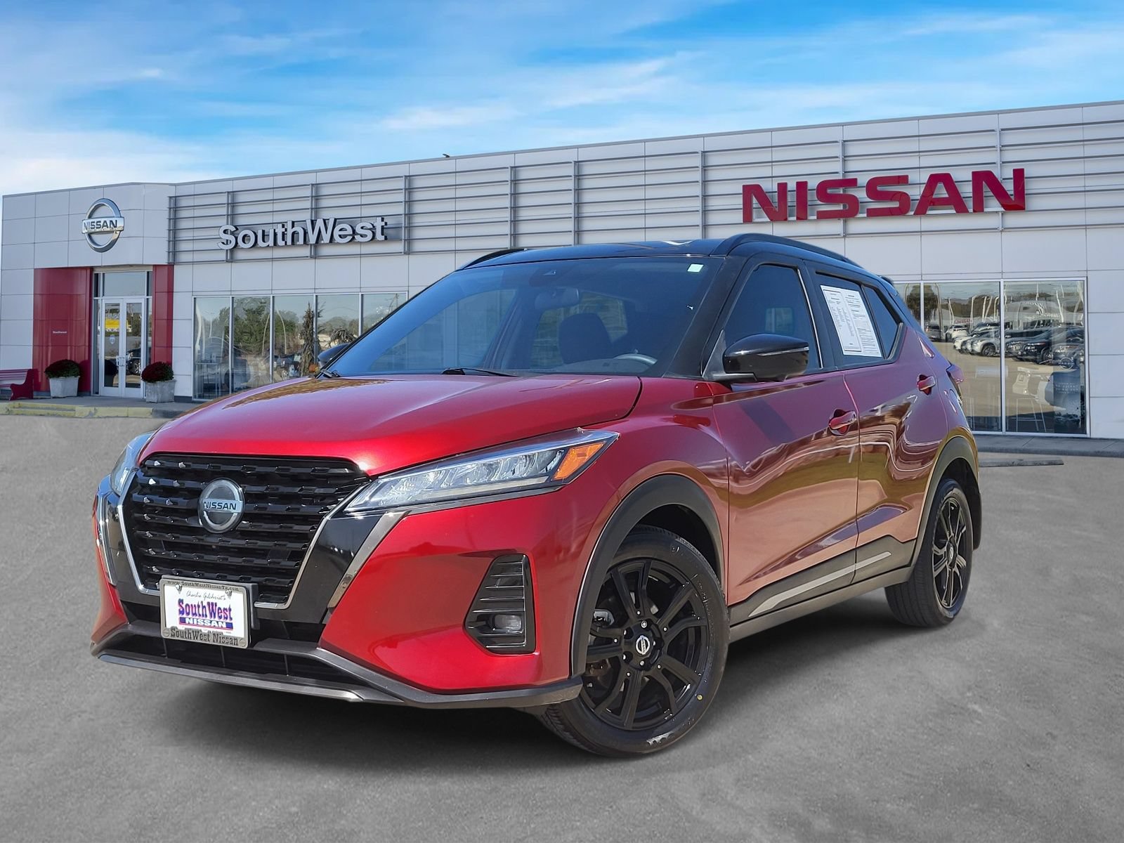 Used 2021 Nissan Kicks SR FWD image 1
