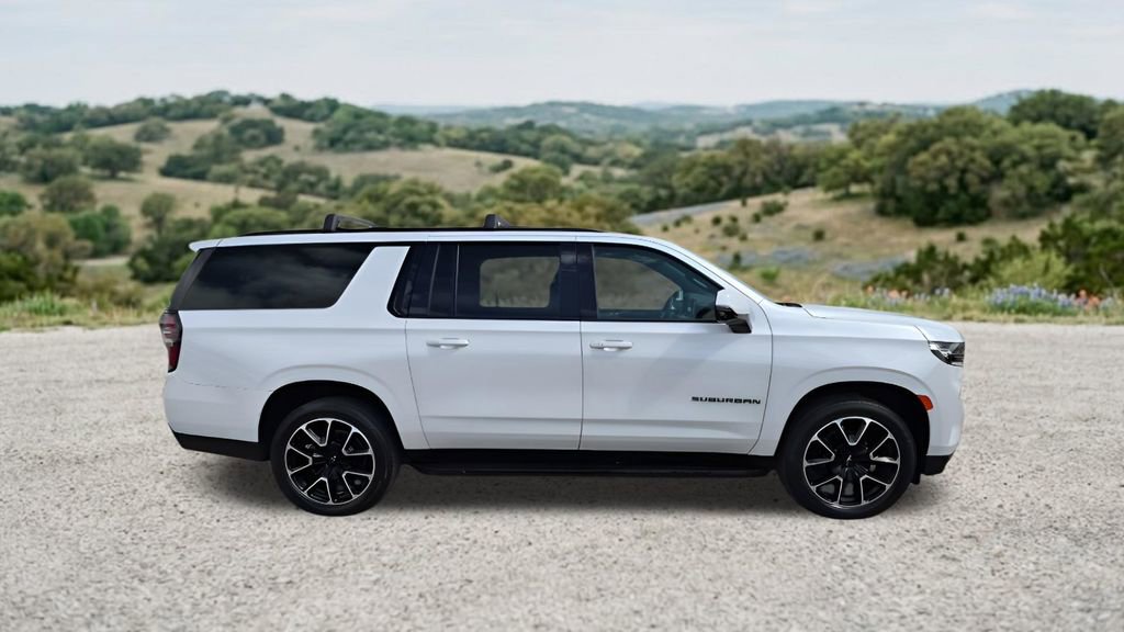 Used 2023 Chevrolet Suburban RST w/ Luxury Package AWD/4WD image 12