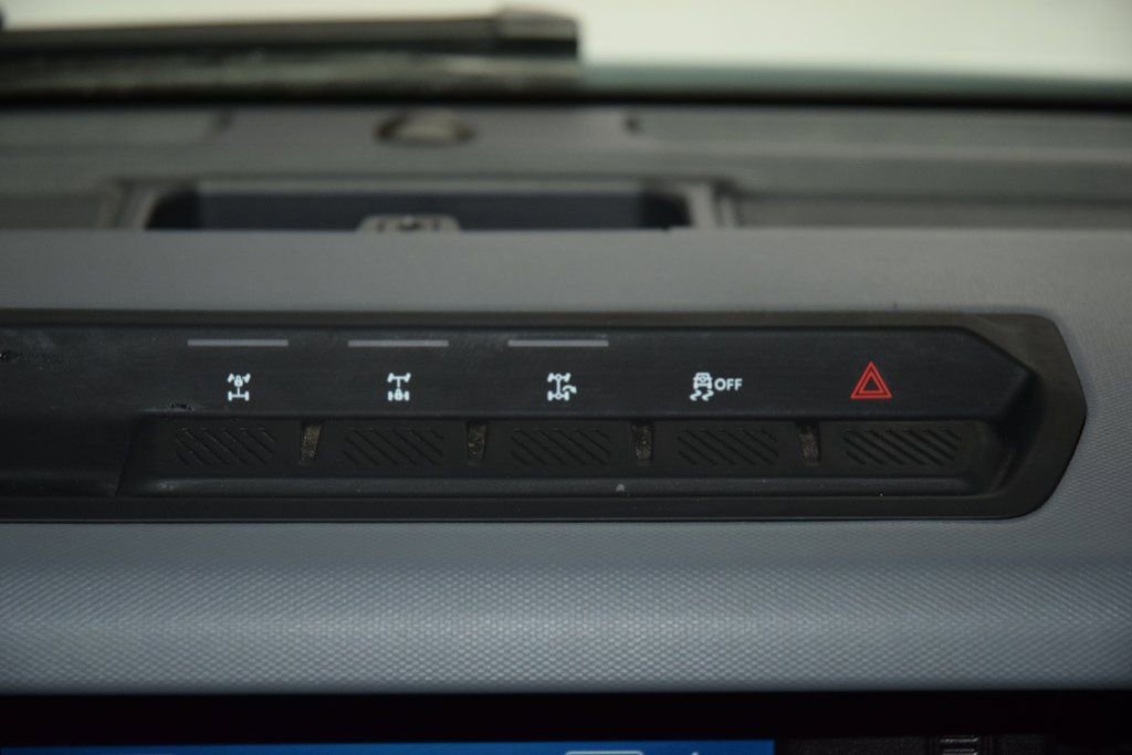 Used 2022 Ford Bronco Black Diamond w/ Sasquatch Package image 28