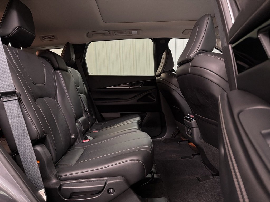 Certified 2024 INFINITI QX60 Pure image 36
