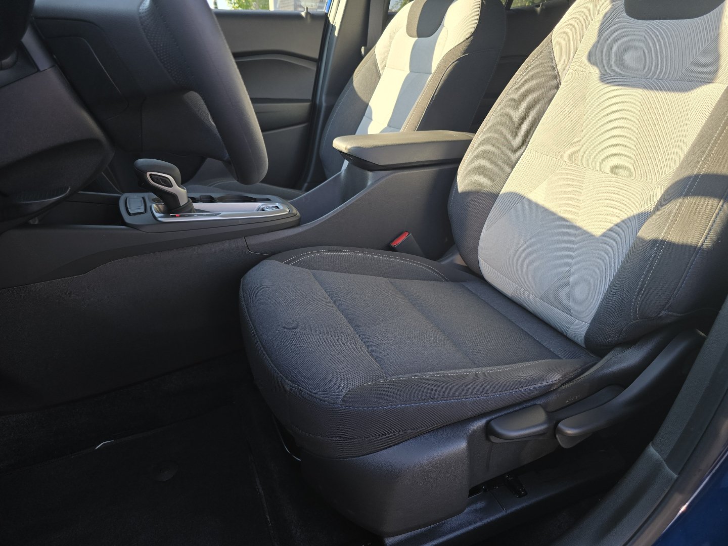 Used 2024 Chevrolet Trax LS w/ LS Convenience Package FWD image 27