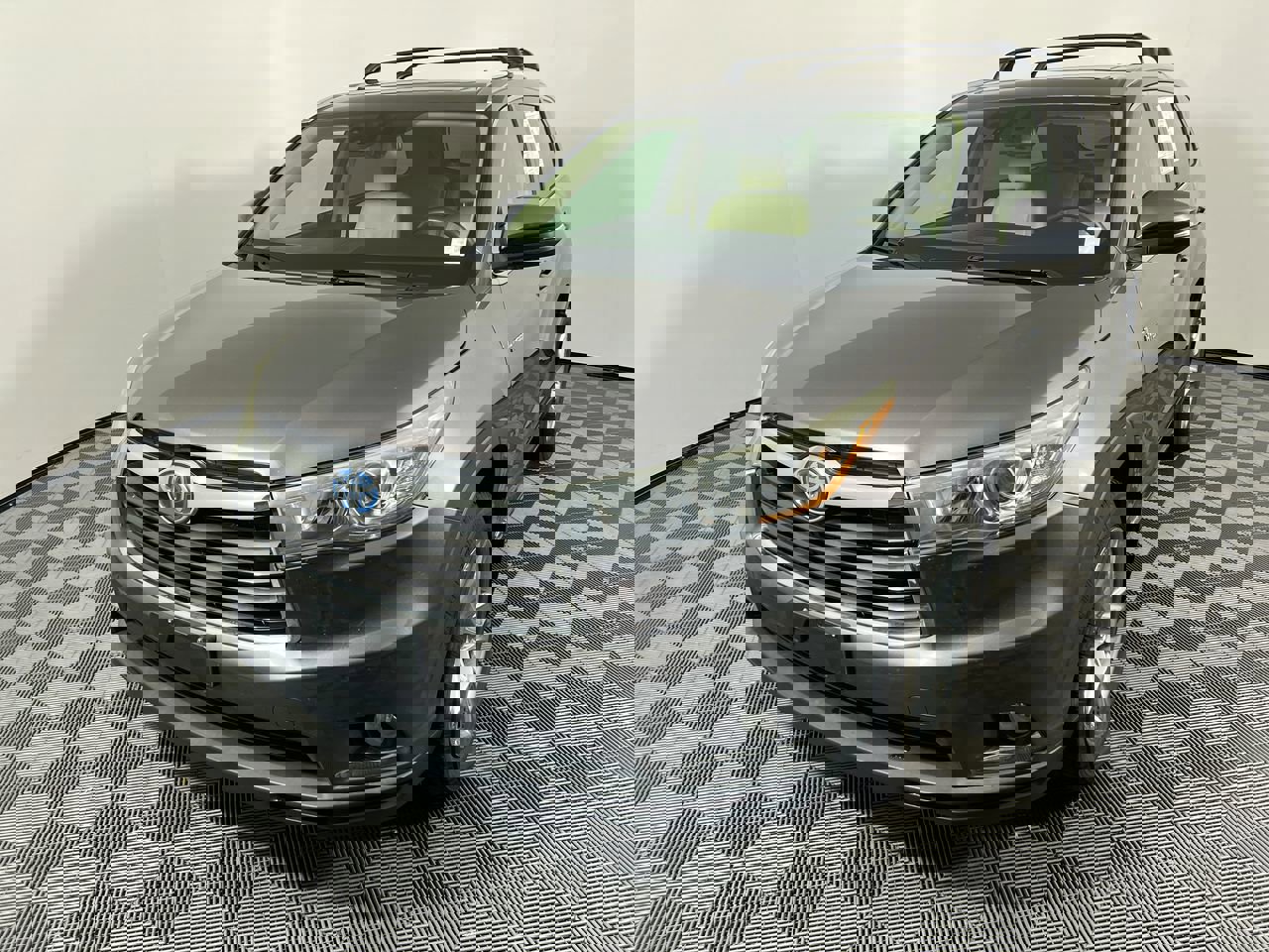 Used 2016 Toyota Highlander Limited image 9