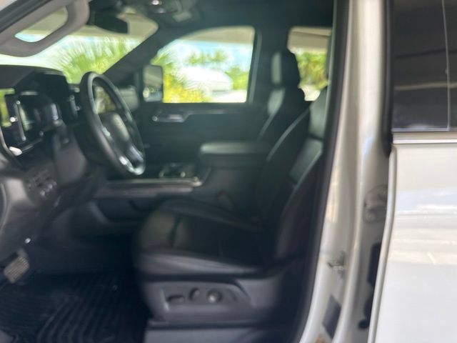 Used 2024 Chevrolet Silverado 3500 LTZ w/ LTZ Convenience Package AWD/4WD image 2