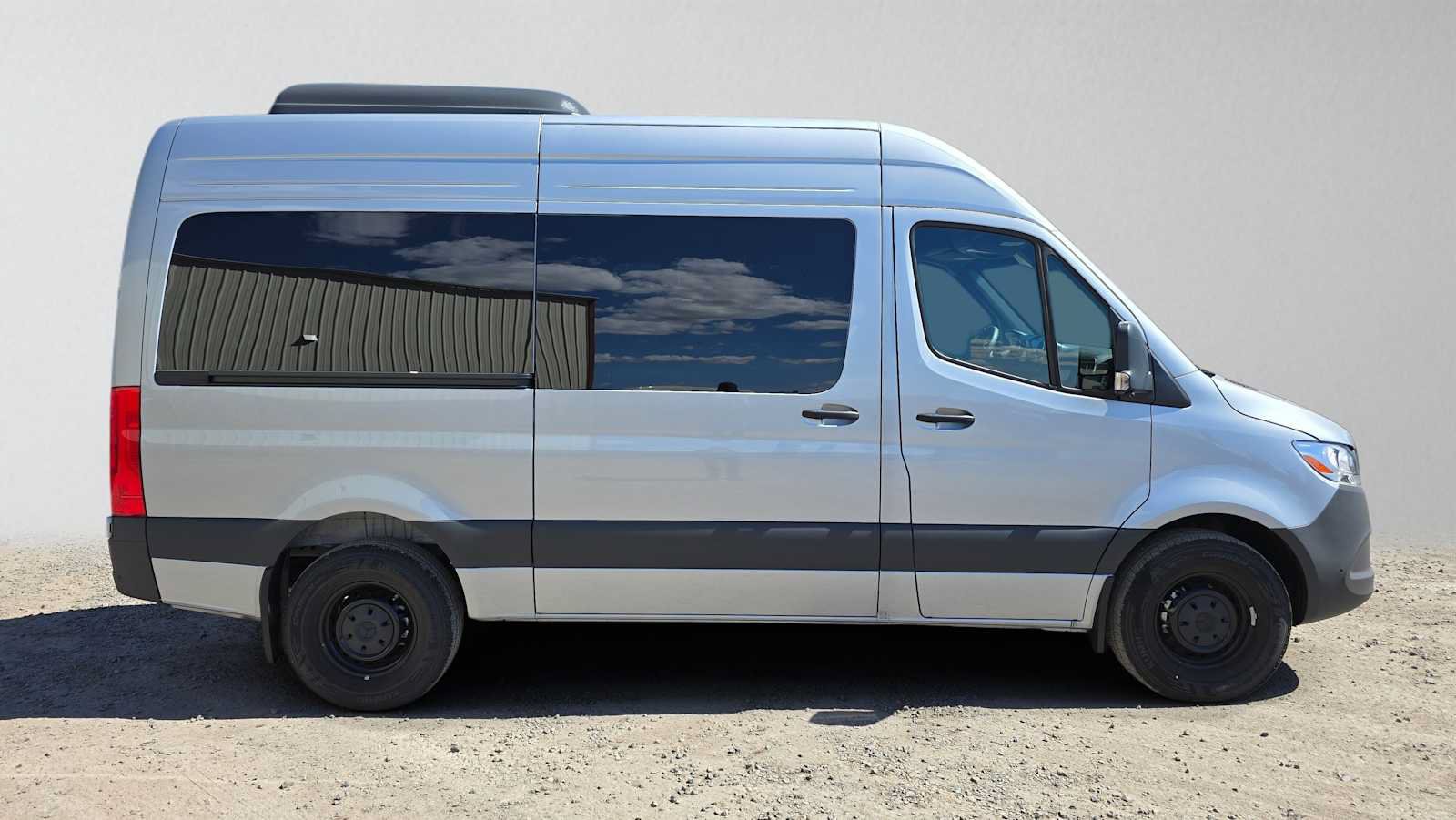 Used 2025 Mercedes-Benz Sprinter 2500 image 2