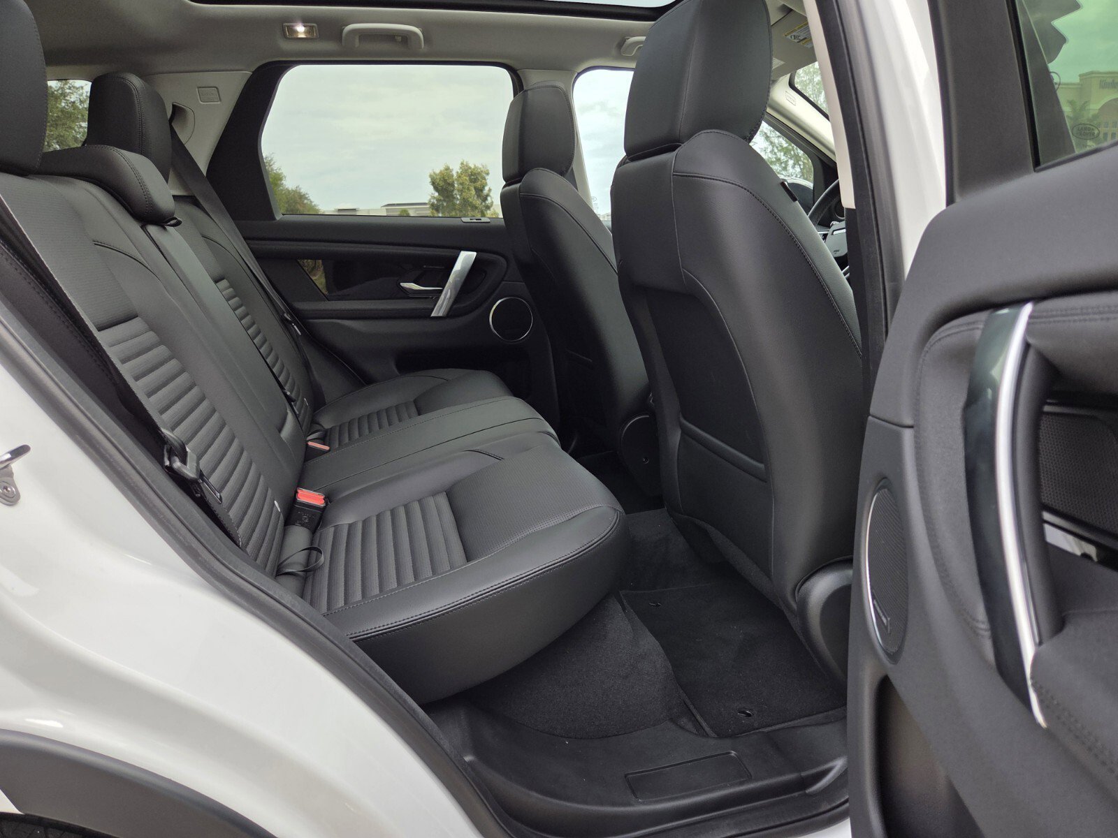 New 2025 Land Rover Discovery Sport S AWD/4WD image 5