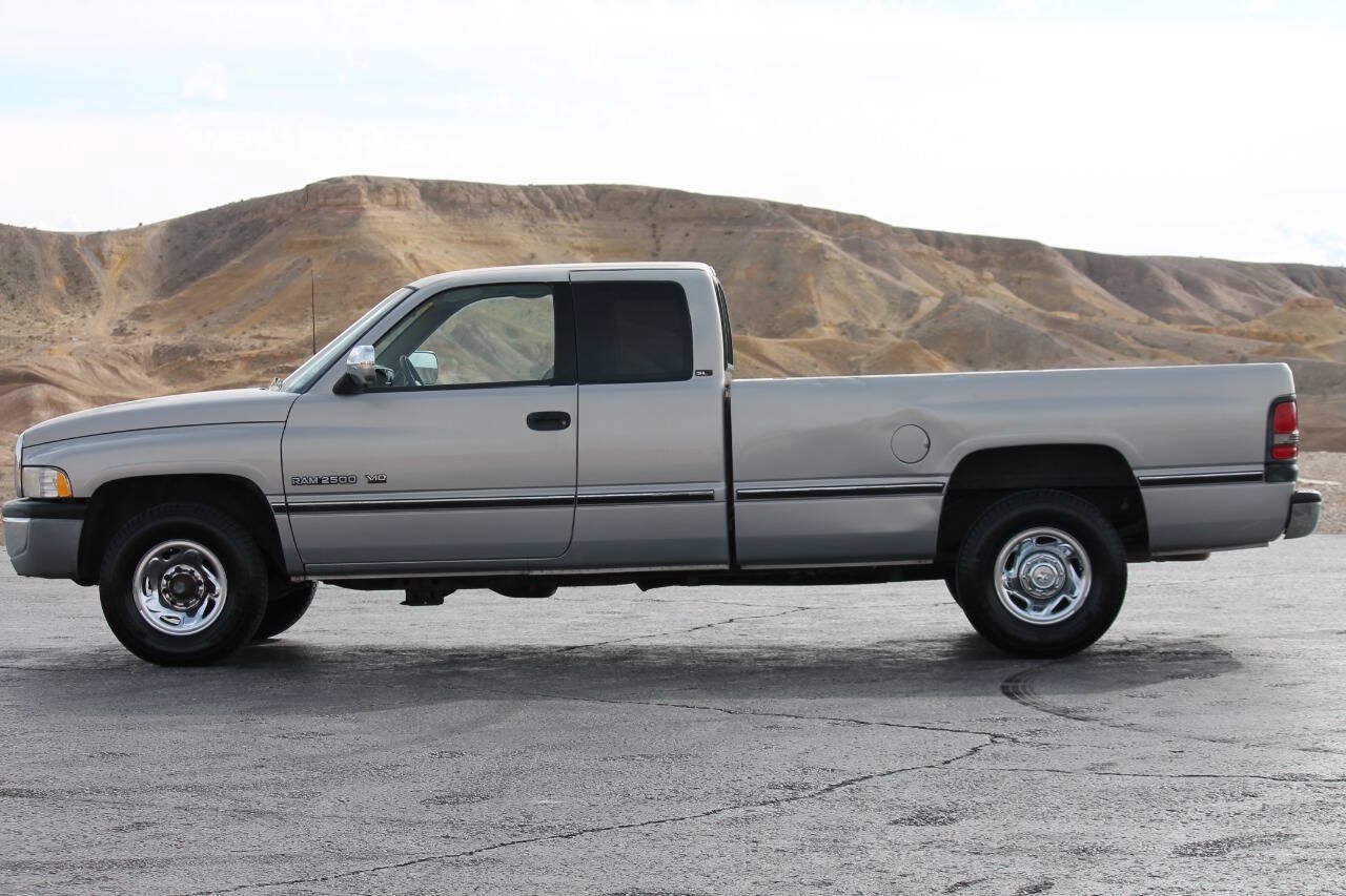Used 1997 Dodge Ram 2500 Truck 2WD Club Cab image 5