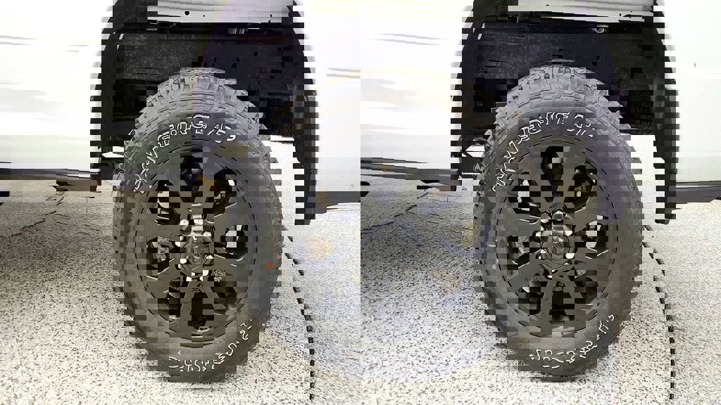 Used 2024 RAM 2500 Big Horn w/ Night Edition image 9