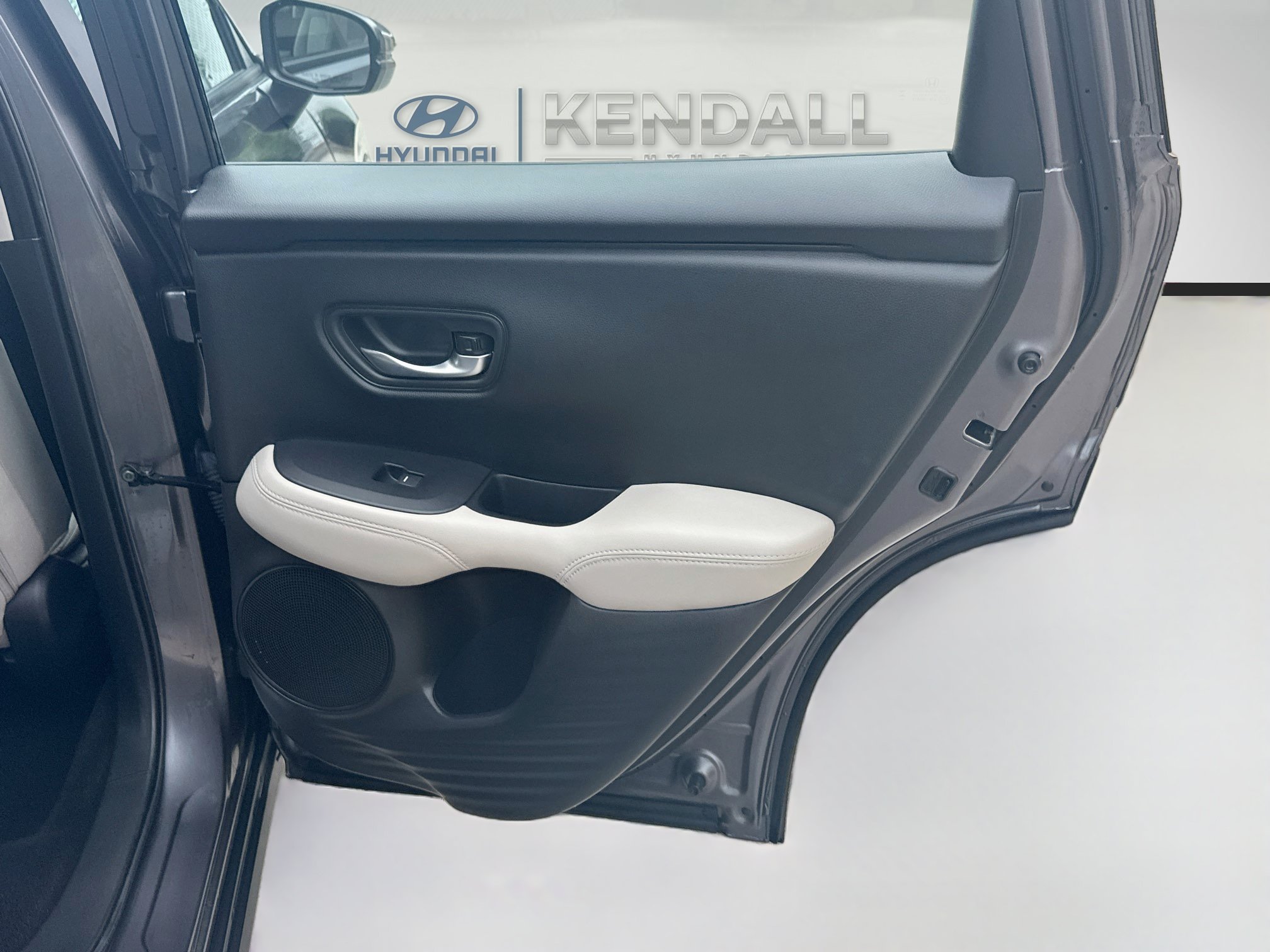 Used 2025 Honda HR-V LX image 27