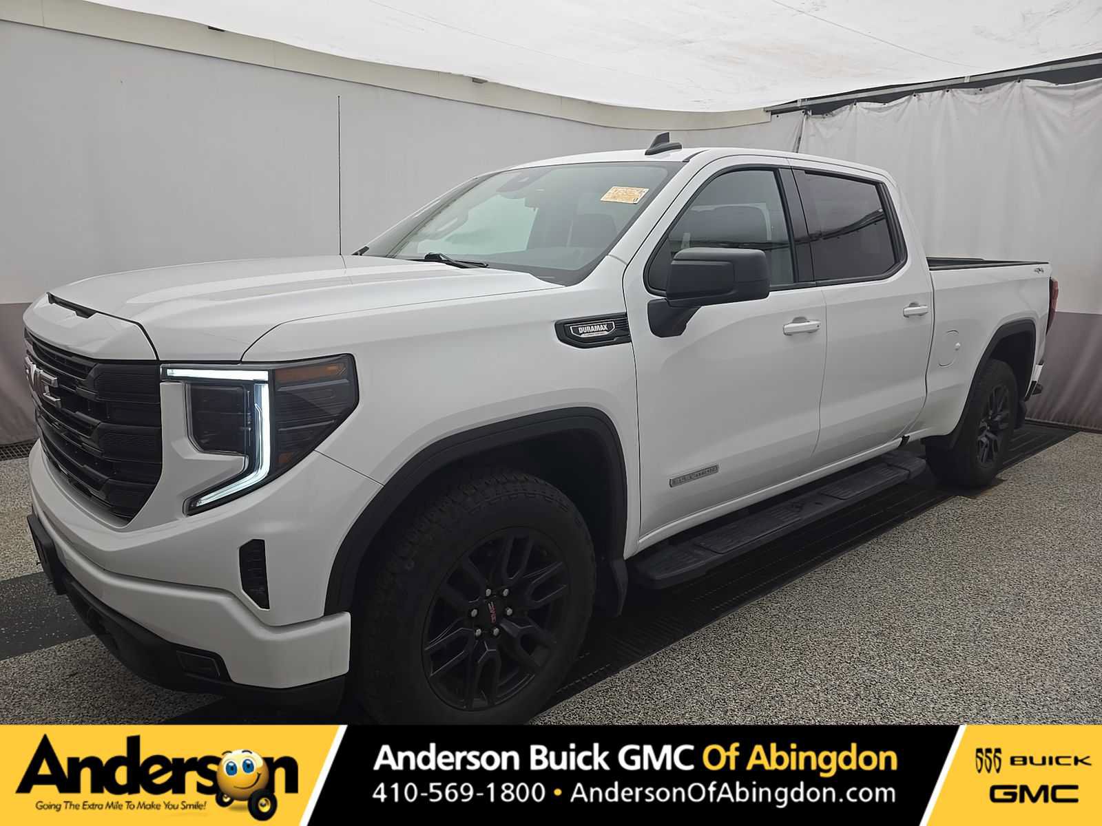 Used 2024 GMC Sierra 1500 Elevation AWD/4WD image 1