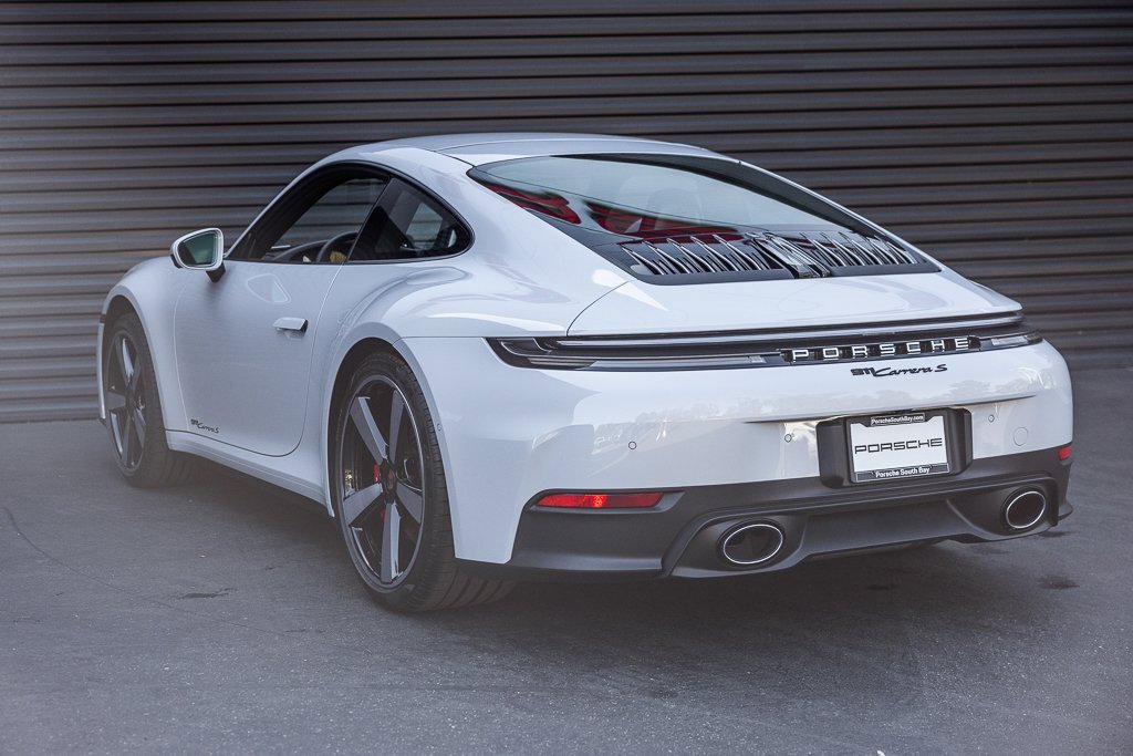 Used 2025 Porsche 911 Carrera S image 3