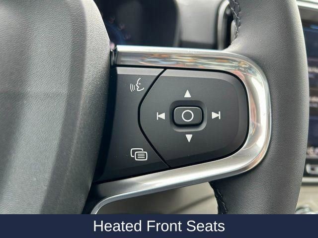 New 2025 Volvo XC40 B5 Ultra w/ Protection Package Premier image 29