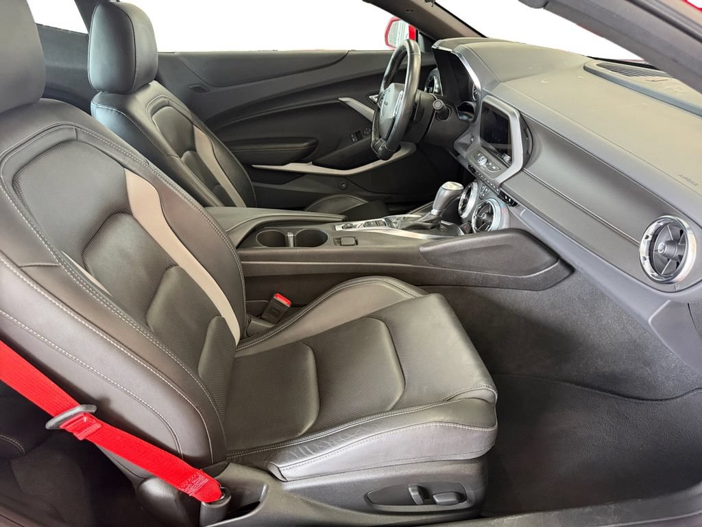 Used 2024 Chevrolet Camaro LT w/ Technology Package RWD image 16