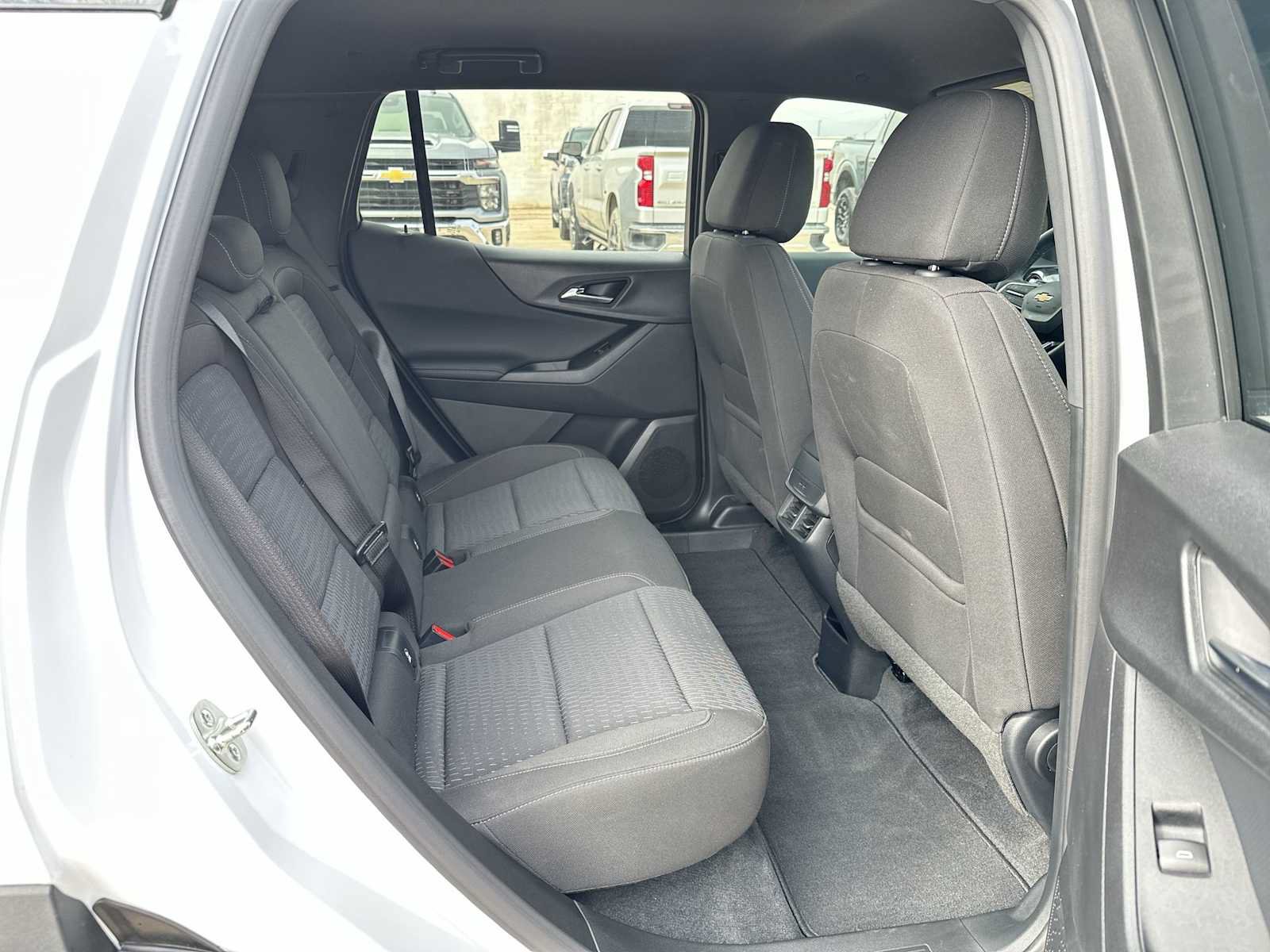 Used 2026 Chevrolet Equinox LT FWD image 21