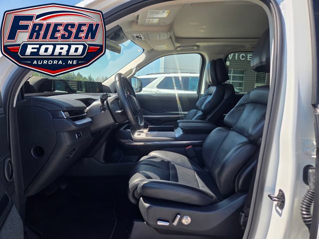 Used 2025 Lincoln Navigator L Reserve AWD/4WD image 13