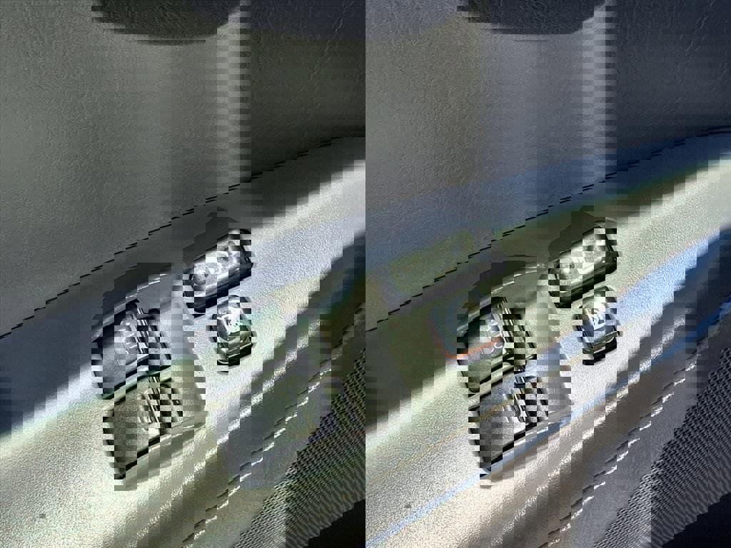 Used 2004 Toyota Solara Coupe image 24