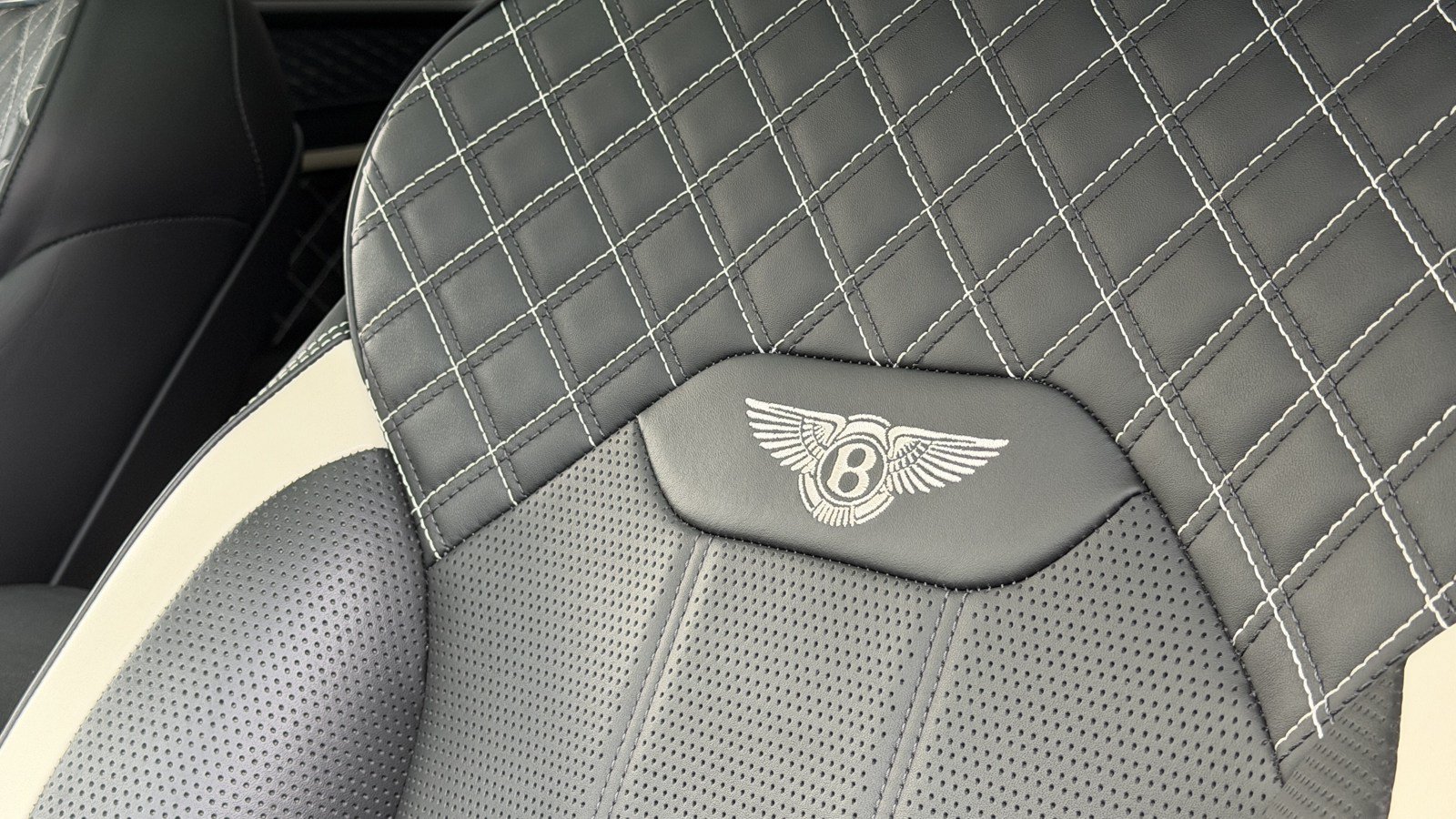Certified 2022 Bentley Bentayga Speed AWD/4WD image 26