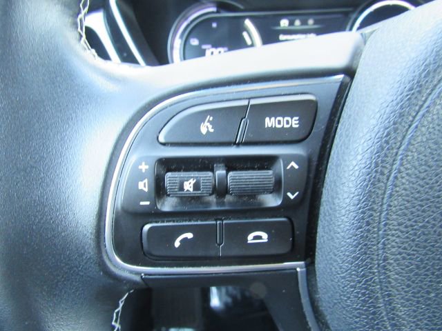 Used 2022 Kia Niro EX image 38