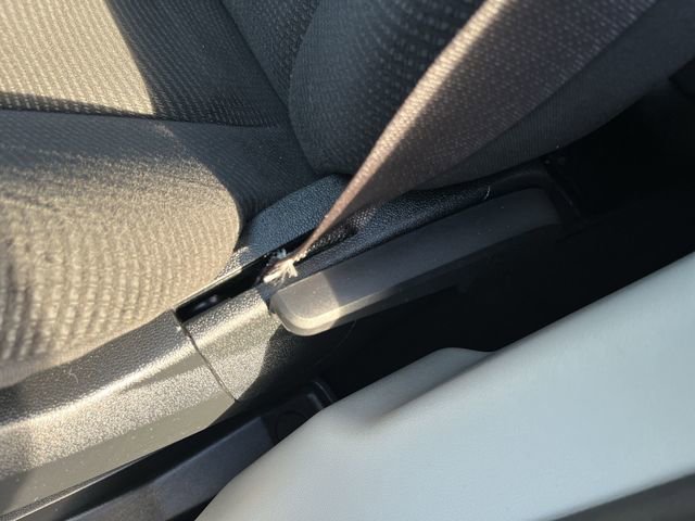 Used 2020 Dodge Grand Caravan SE w/ UConnect Hands-Free Group FWD image 16