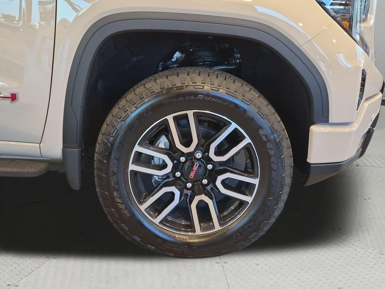 New 2026 GMC Sierra 1500 AT4 w/ AT4 Premium Package AWD/4WD image 27