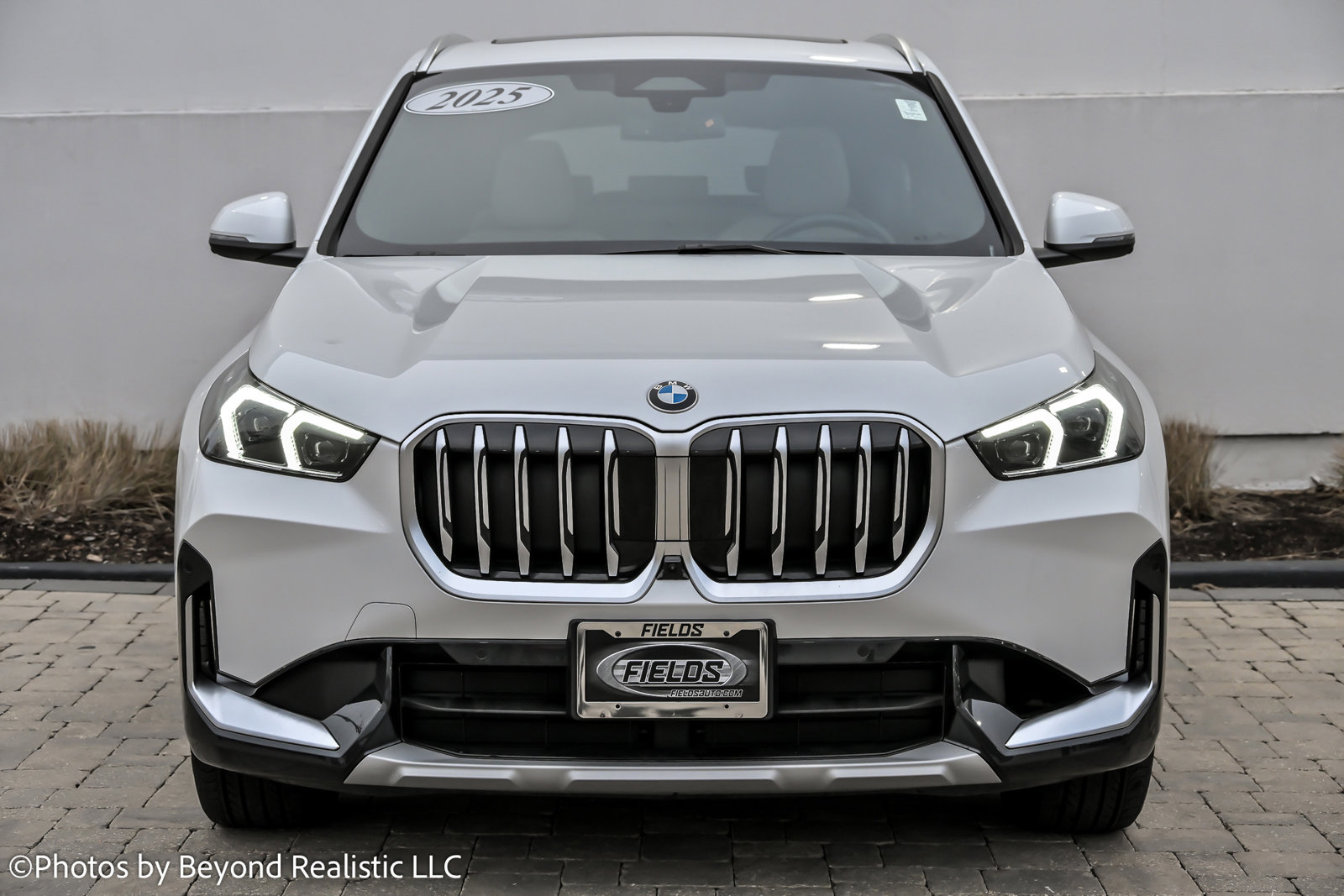 Used 2025 BMW X1 xDrive28i w/ Premium Package image 2