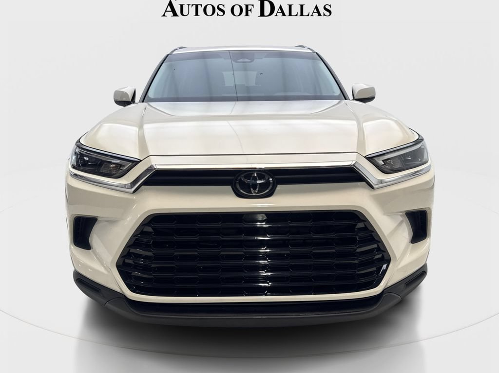 Used 2024 Toyota Grand Highlander FWD image 3