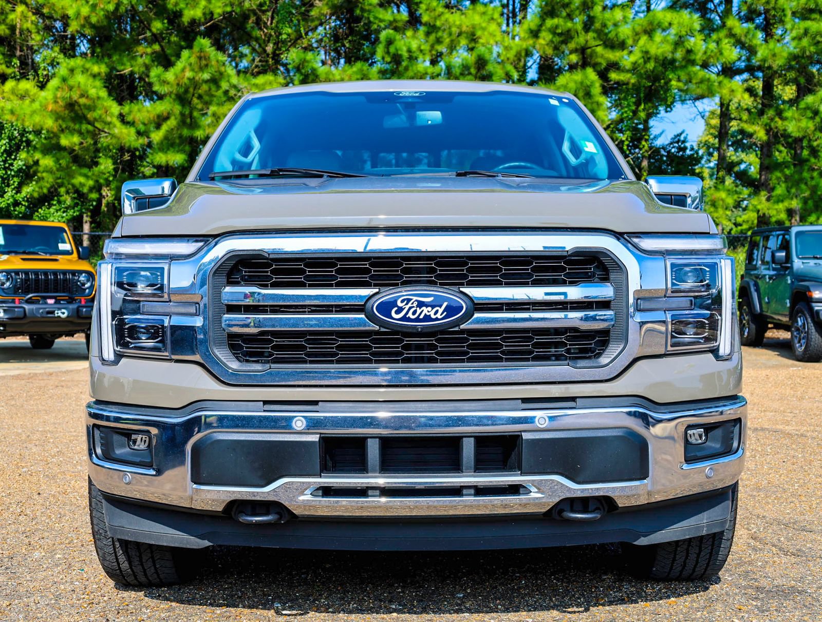 Used 2025 Ford F150 Lariat w/ Equipment Group 501A Mid AWD/4WD image 4