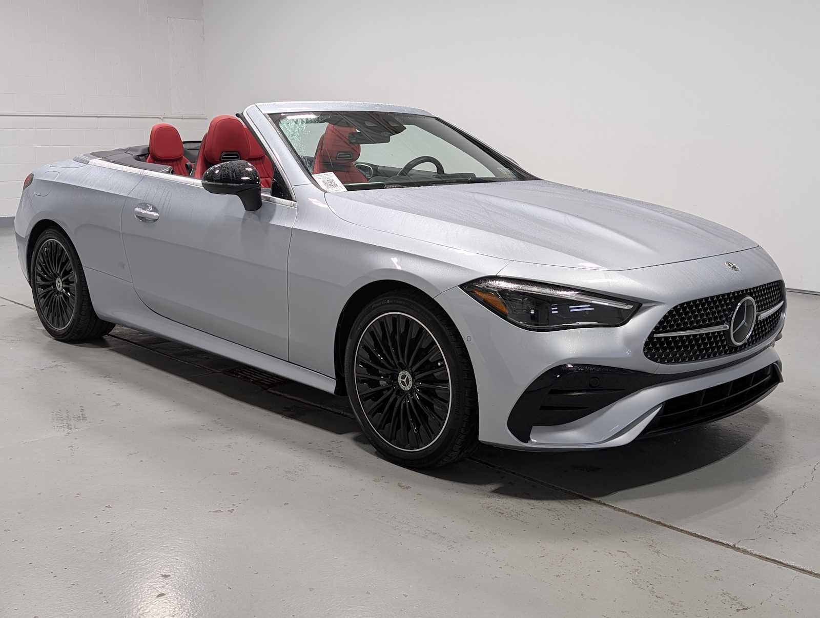 Used 2024 Mercedes-Benz CLE 300 4MATIC Cabriolet image 7