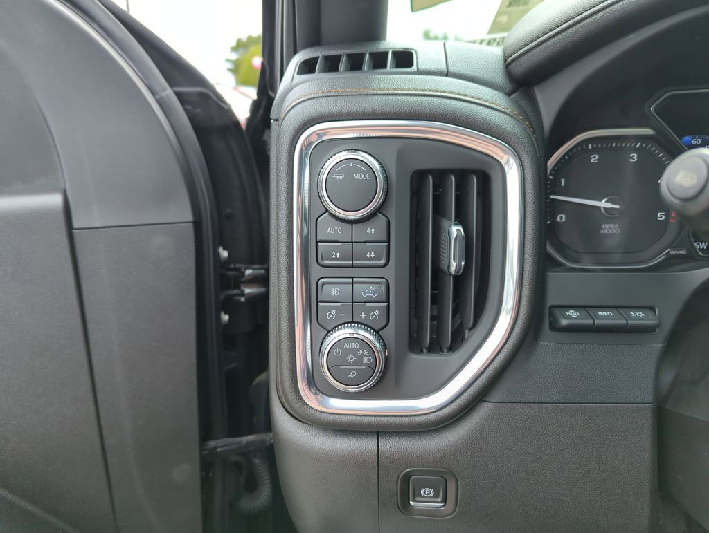 Used 2022 GMC Sierra 2500 AT4 w/ AT4 Premium Plus Package image 20