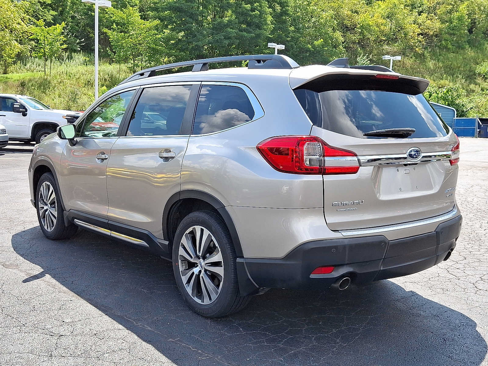 Used 2020 Subaru Ascent Limited w/ Technology Package AWD/4WD image 4