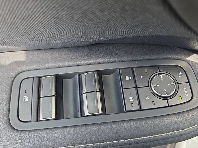 Certified 2024 Lexus TX 500h AWD image 11