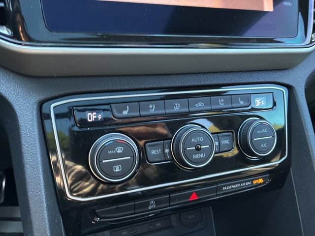 Used 2021 Volkswagen Atlas SEL Premium image 32