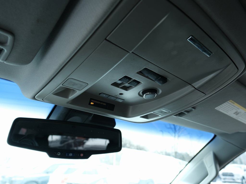 Used 2016 GMC Yukon Denali w/ Open Road Package image 18