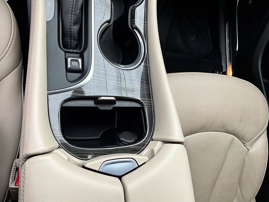 Used 2019 Buick Envision Premium AWD/4WD image 26