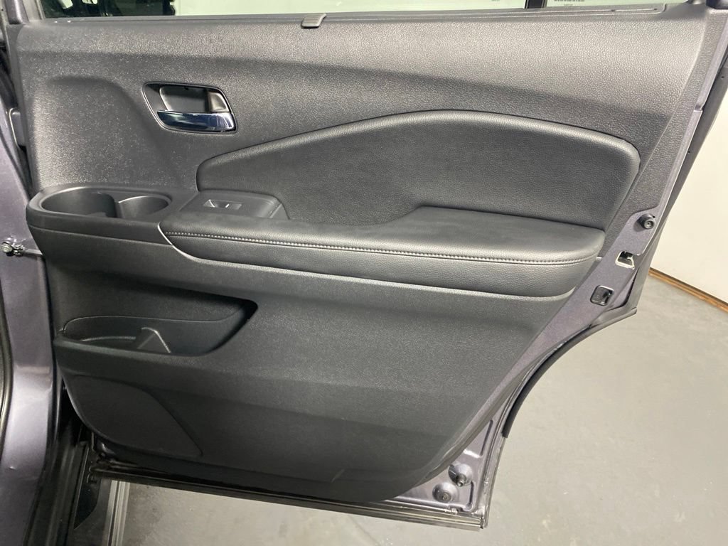 Used 2019 Honda Passport Touring image 32