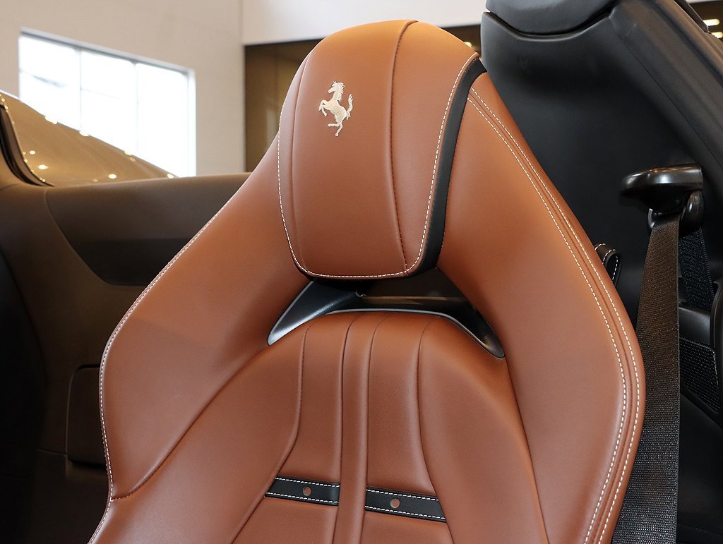 Certified 2021 Ferrari 812 GTS image 86