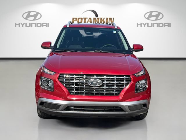 Certified 2024 Hyundai Venue SEL FWD image 2