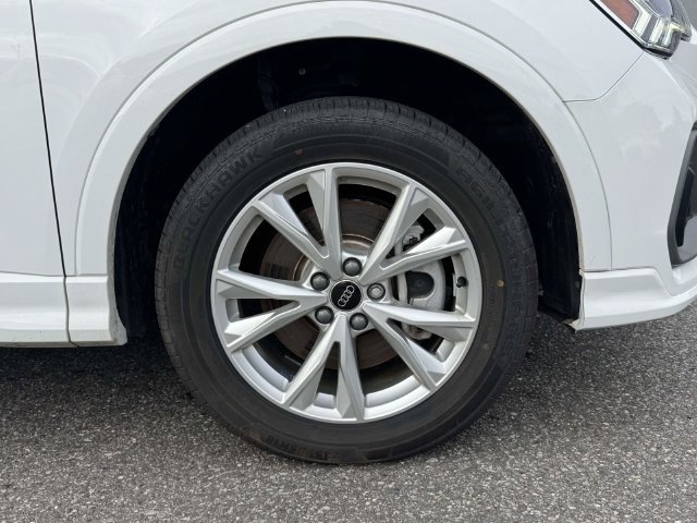 Used 2025 Audi Q3 2.0T Premium AWD/4WD image 10