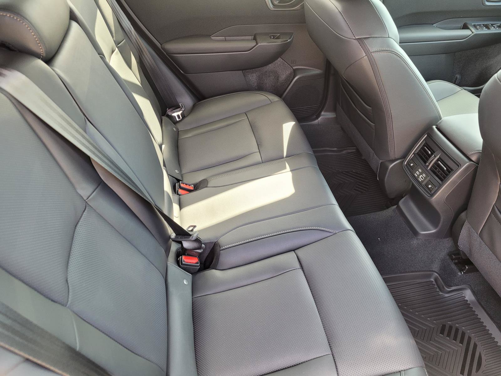 New 2026 Subaru Outback Limited AWD/4WD image 12