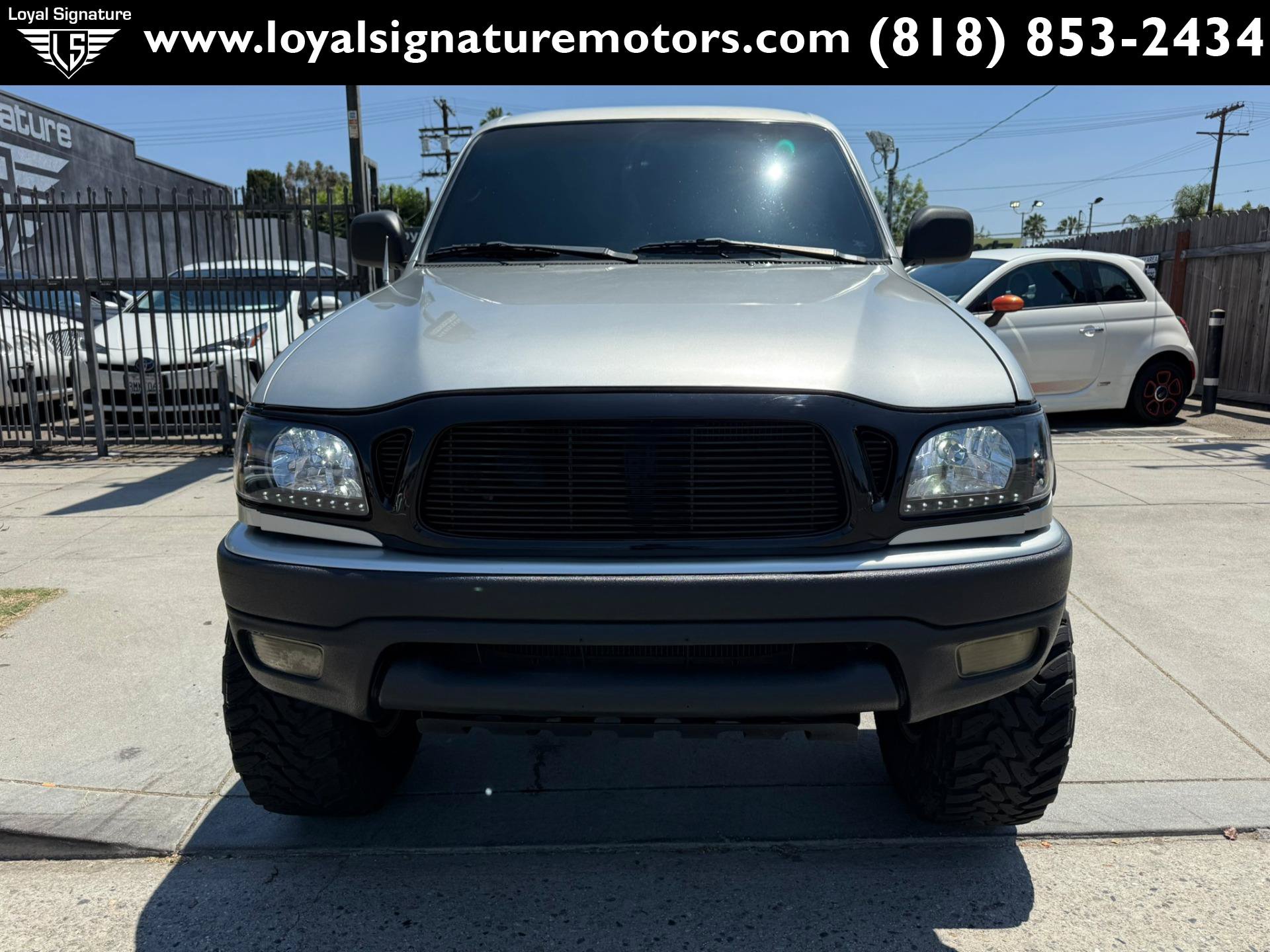 Used 2001 Toyota Tacoma PreRunner RWD image 2