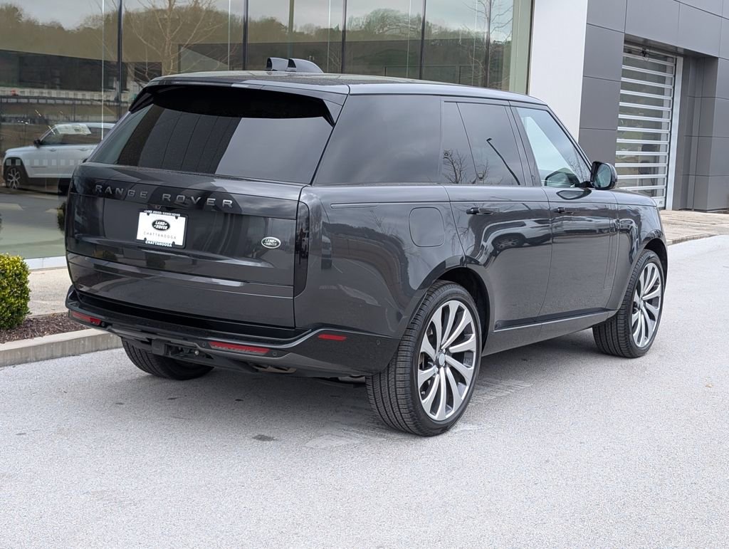 Used 2023 Land Rover Range Rover SE image 7