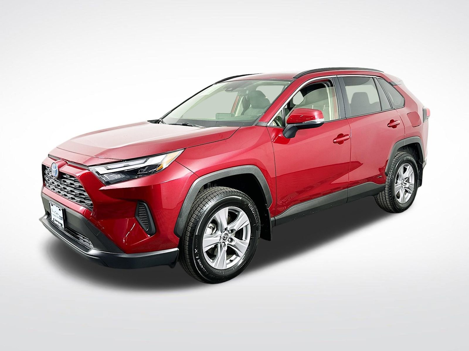 Used 2024 Toyota RAV4 XLE w/ Convenience Package image 4