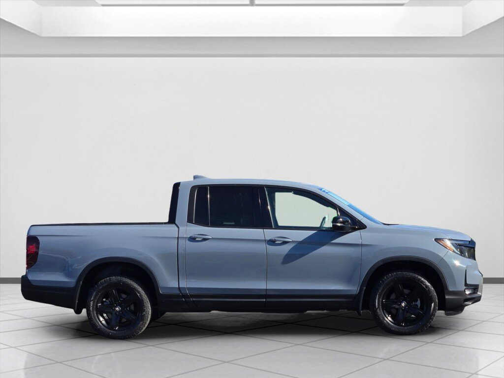 Certified 2023 Honda Ridgeline Black Edition image 4