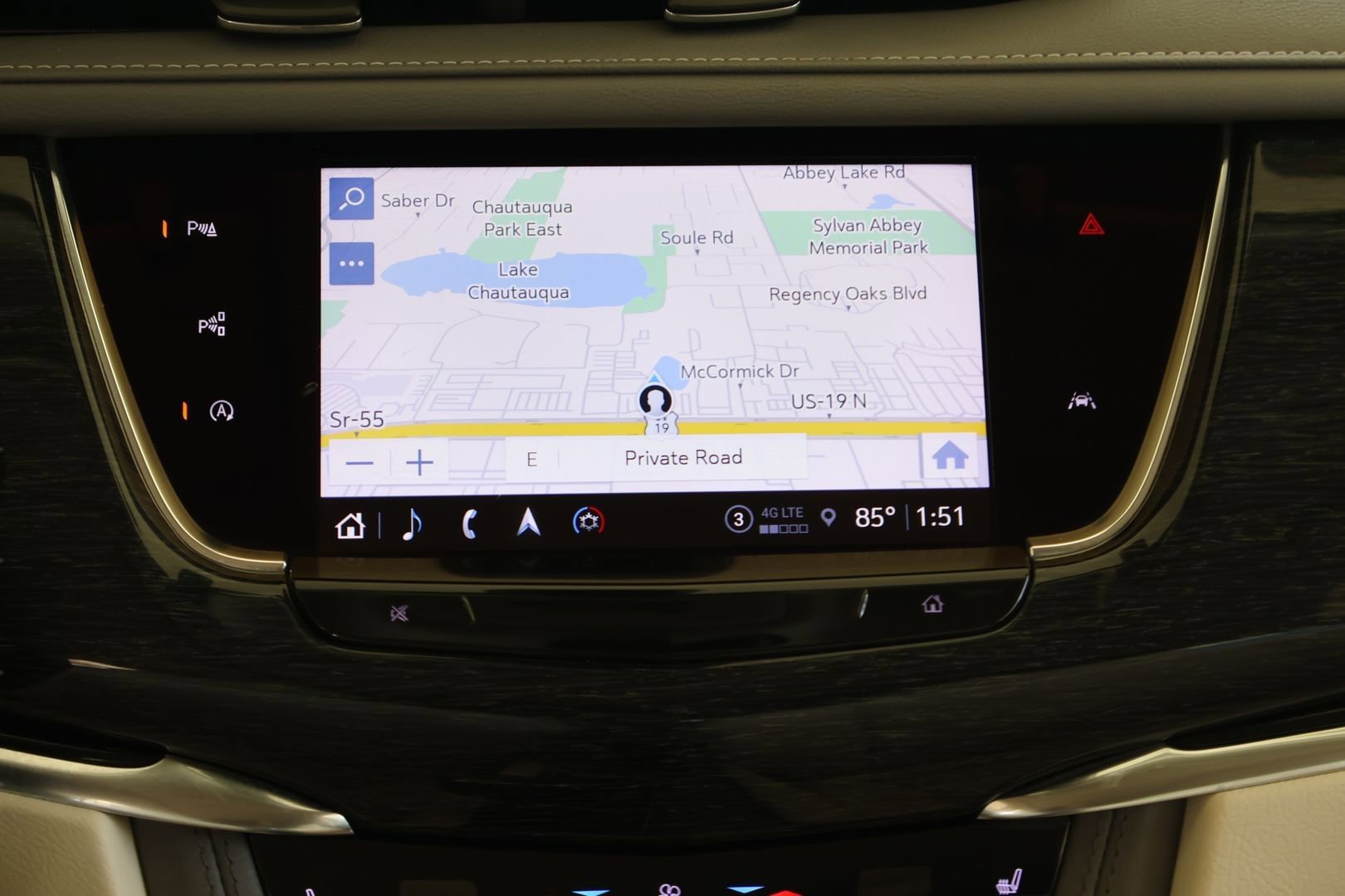 Used 2022 Cadillac XT6 Premium Luxury w/ Technology Package image 17